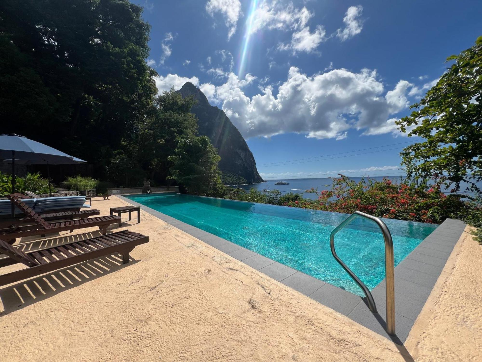 Authentic St, Lucian Experience At Prestigious 2-Bed Villa - Colibri Cottage Villa Soufriere Luaran gambar